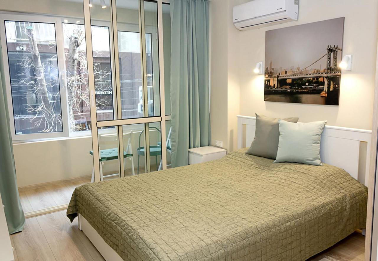 The Blue Apartment - 1Bd With A Cozy Balcony By Flat Mаnager Βάρνα Εξωτερικό φωτογραφία